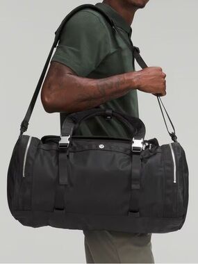 Lululemon Wunderlust Duffle Bag 40L NWT Unisex, Men, Women, Travel Gym Bag